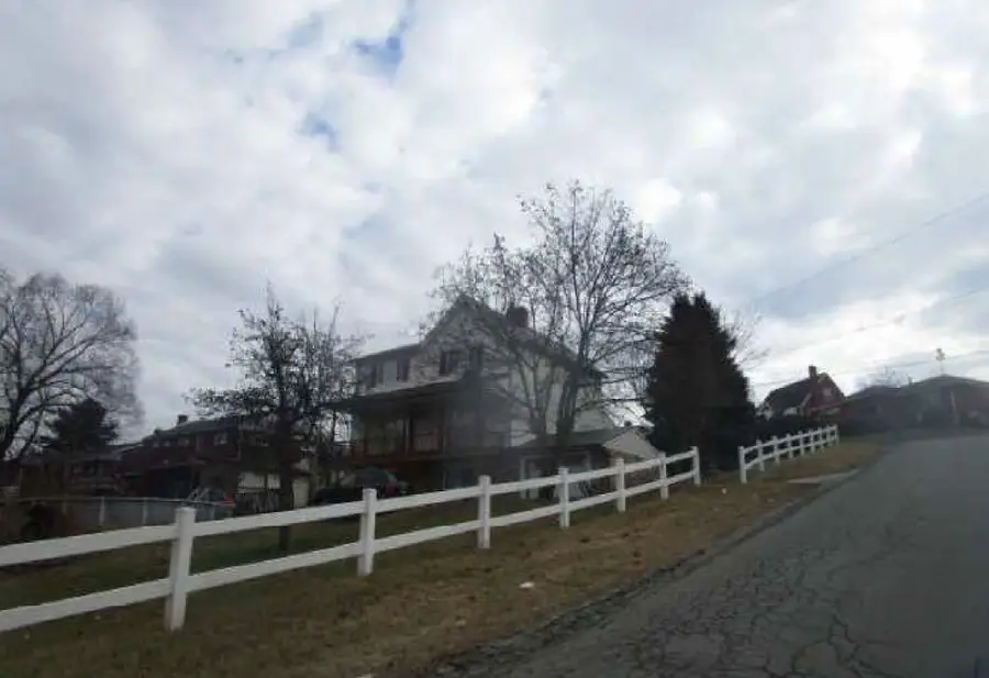 1860 Ohio Ave, West Mifflin, PA 15122 - #2