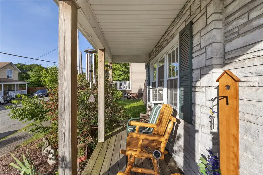 618 Indiana Ave, Avonmore, PA 15618 - #2