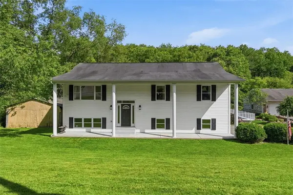 304 May, Evans City, PA 16033