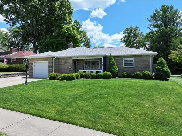 1610 2nd St, Natrona Heights, PA 15065