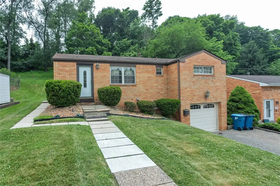 217 Northmont Dr, Verona, PA 15147 - #1