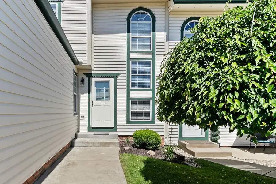 1329 Lexington Dr, Lawrence, PA 15055 - #3