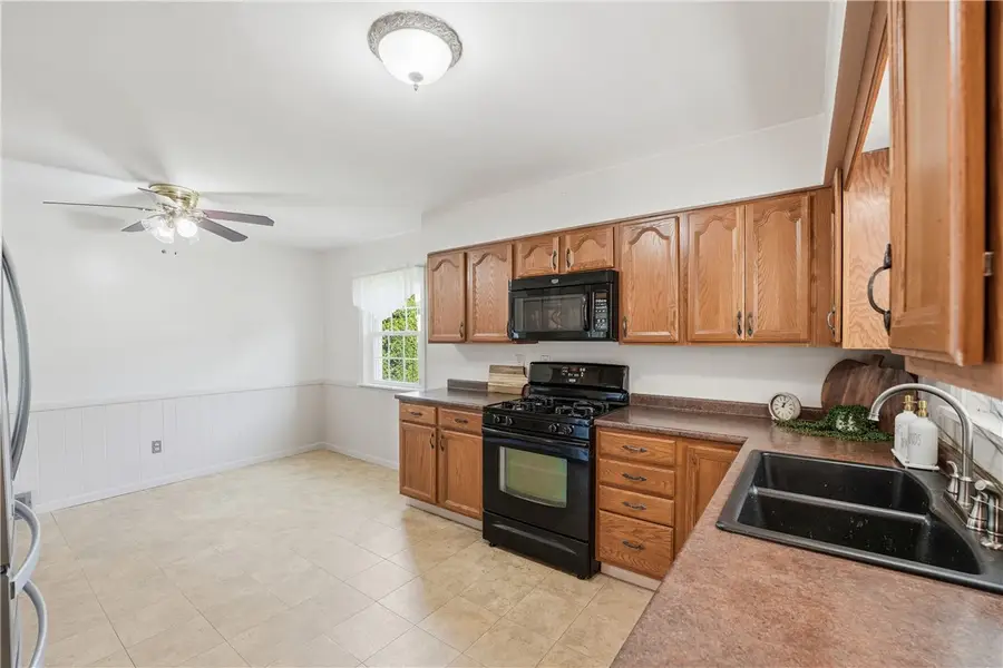 16 Kenneth Ave, New Castle Northwest, PA 16105 - #3