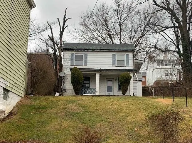 130 Fairview Ave, East Pittsburgh, PA 15112 - #1