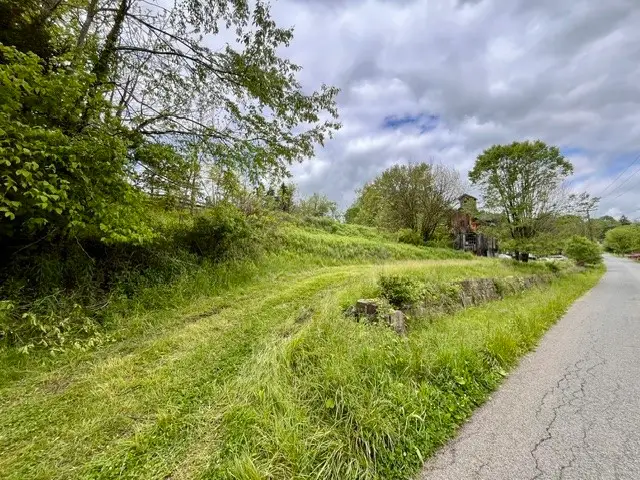 4448-4450 Hollow Road, New Castle, PA 16101 - #3