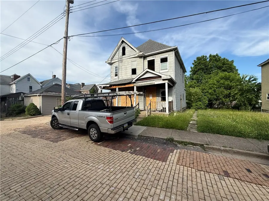 1213 Pirl St, McKeesport, PA 15132 - #2