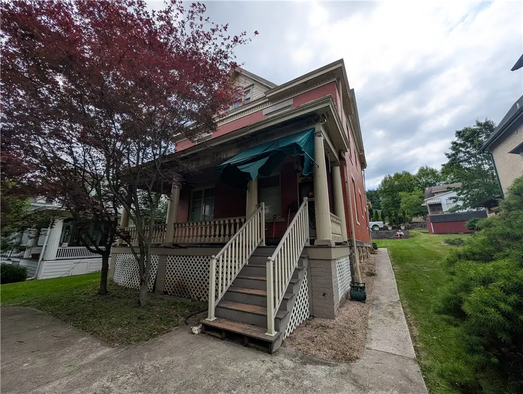 211 Wills Rd, Connellsville, PA 15425 - #1