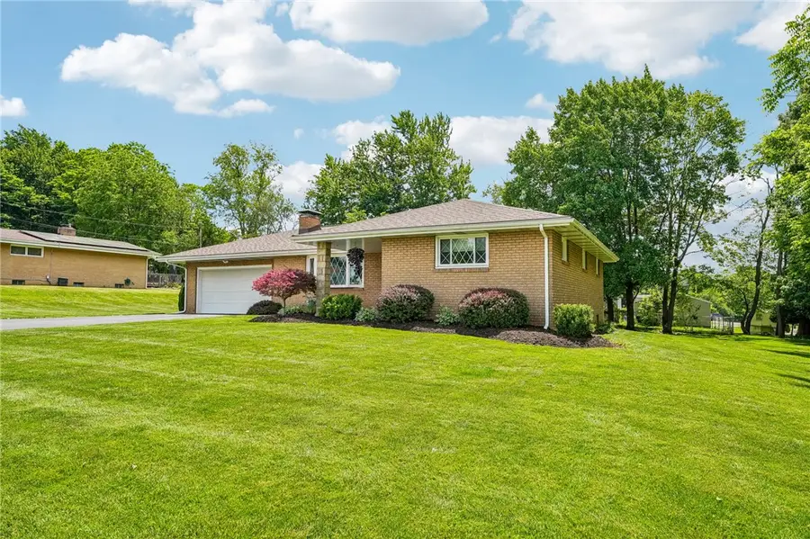770 Vogan St, New Castle, PA 16101 - #2