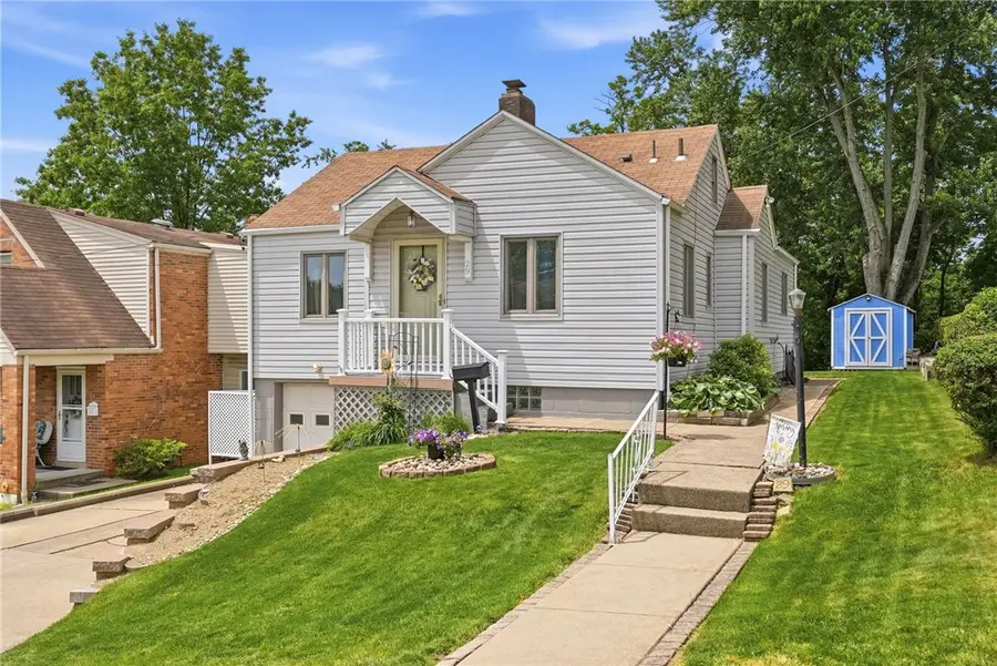 29 Colecrest St, Carnegie, PA 15106 - #2