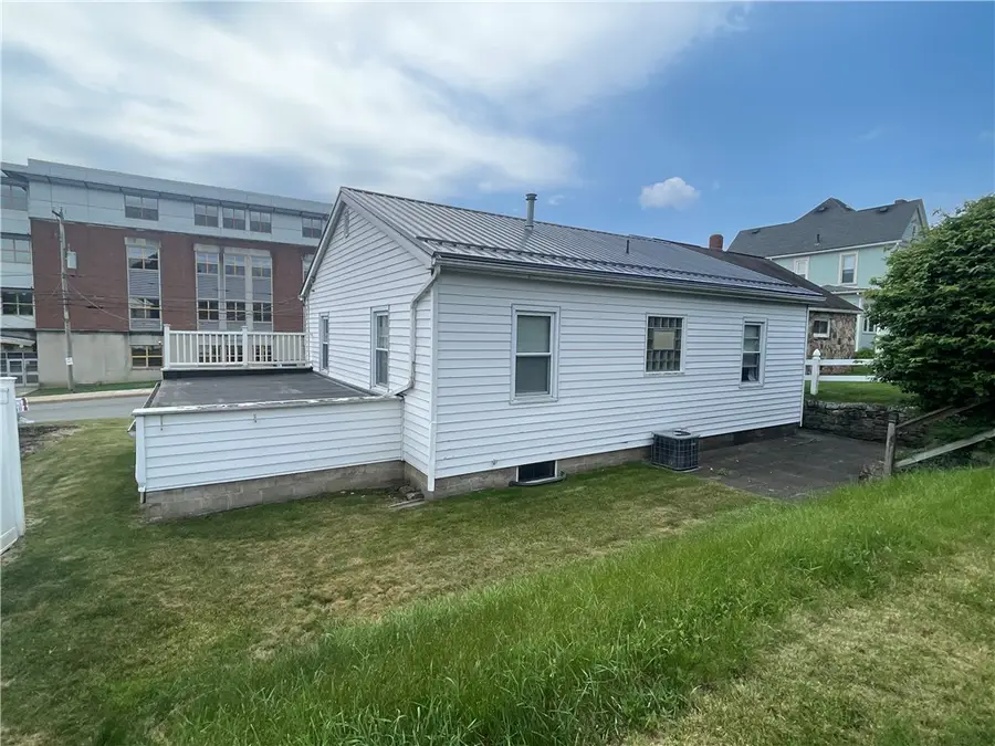 457 Chestnut St, Indiana, PA 15701 - #3