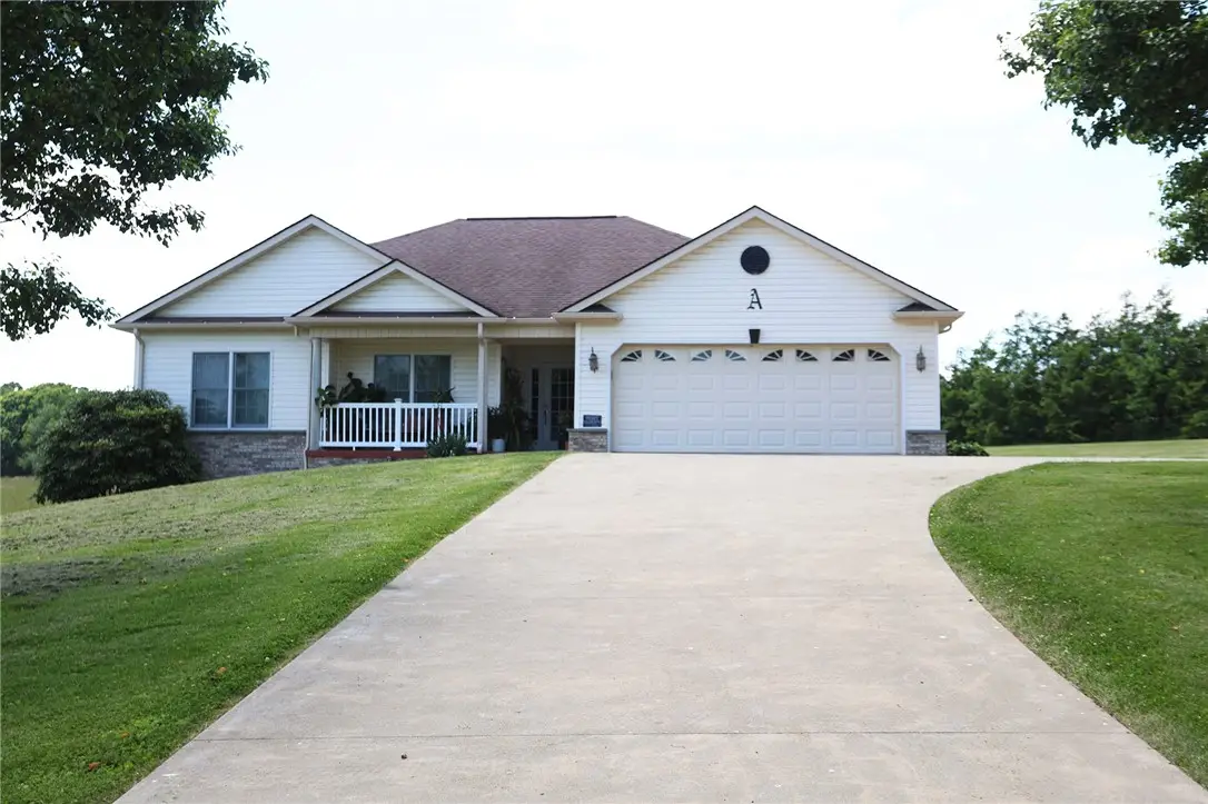 1203 Bailey Farm Rd, Greensburg, PA 15601 - #1