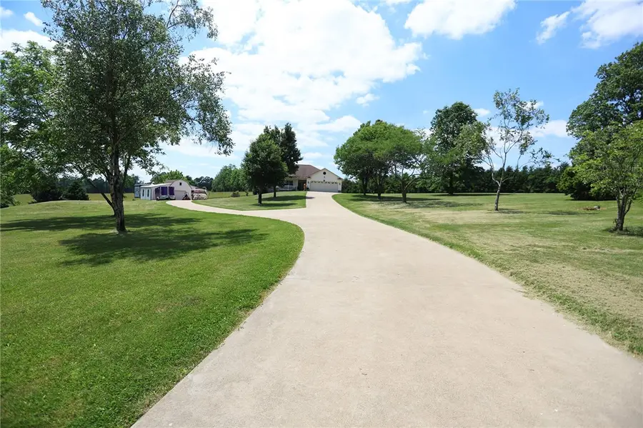 1203 Bailey Farm Rd, Greensburg, PA 15601 - #3