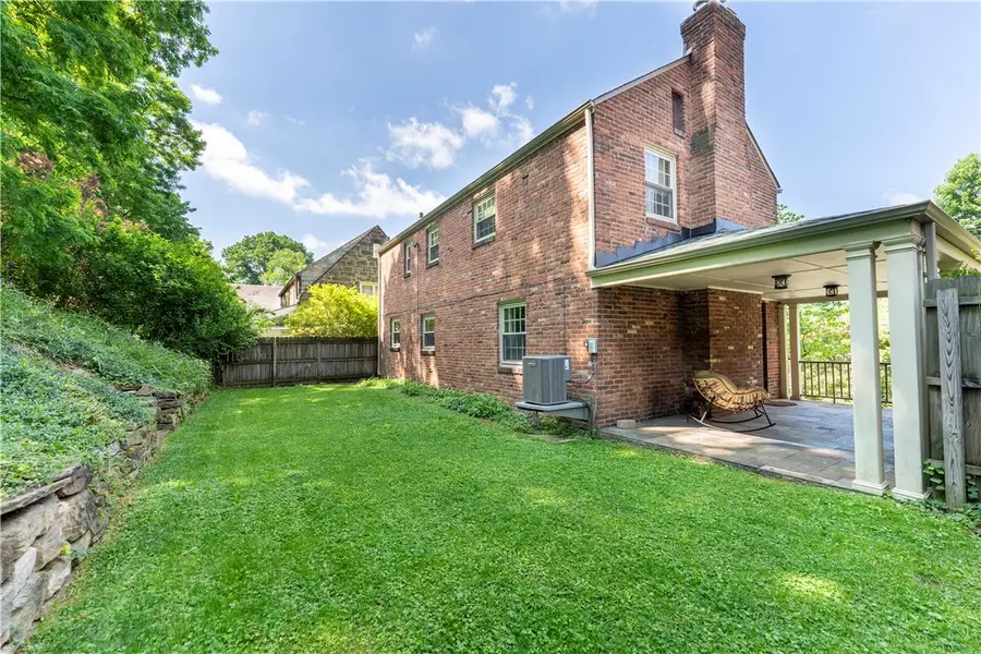 752 N Meadowcroft Ave, Pittsburgh, PA 15216 - #3