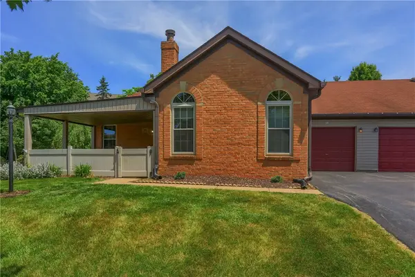 21 Ashford Dr, Cranberry Twp, PA 16066