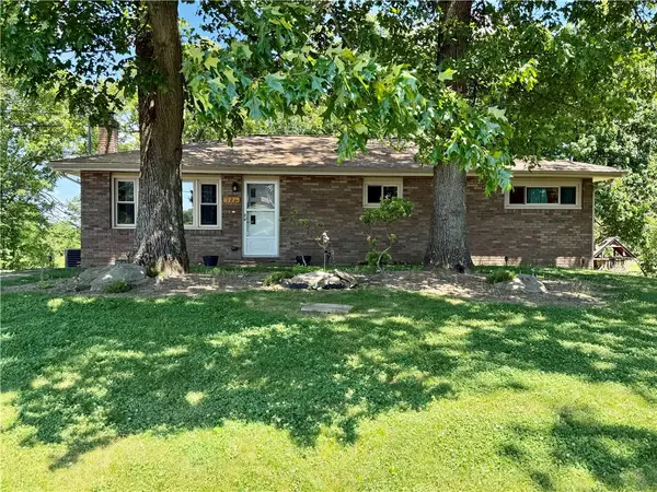 121 Kemar Drive, Butler, PA 16002