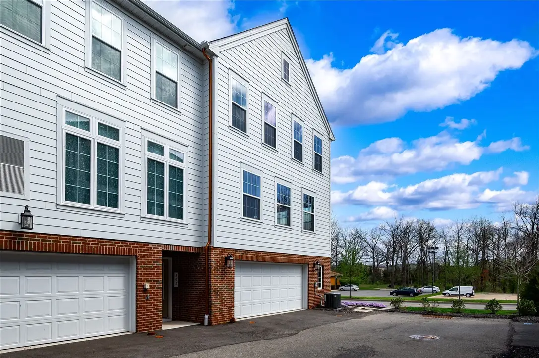 800 Gillian Lane, Cranberry, PA 16066 - #1