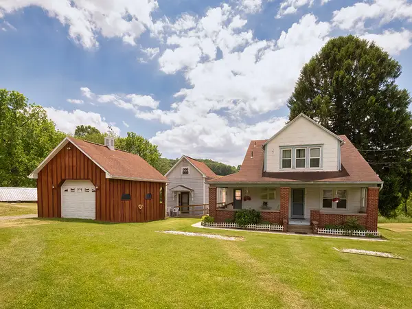 386 Fanker Road, Harmony, PA 16037