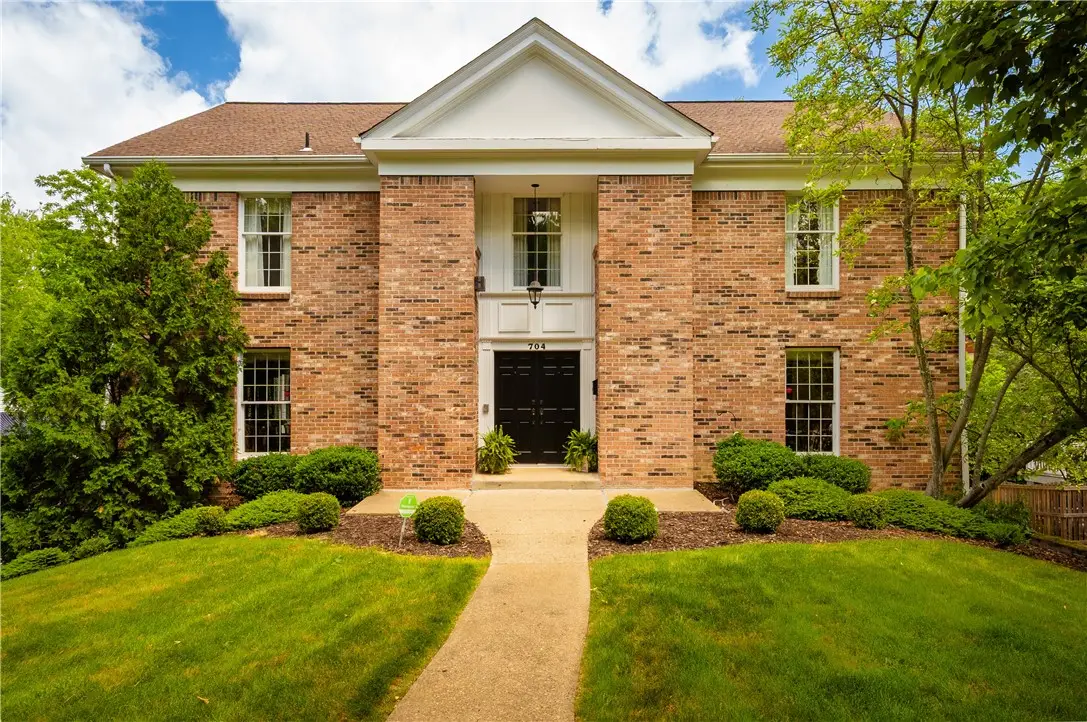 704 Scrubgrass Rd, Pittsburgh, PA 15243 - #1