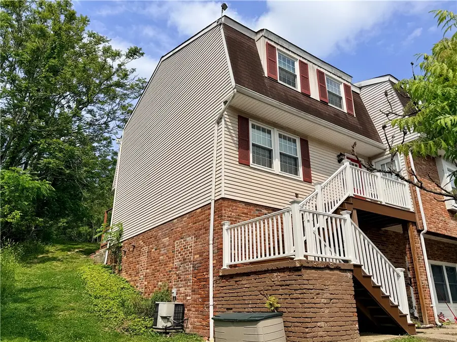 319 Hunting Creek Rd, Canonsburg, PA 15317 - #2
