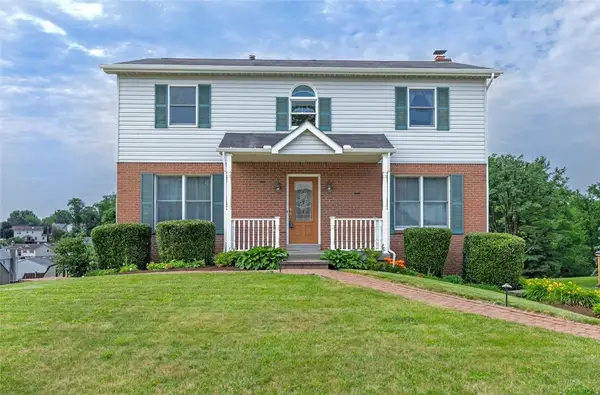5 Kalyn Ct, Irwin, PA 15642