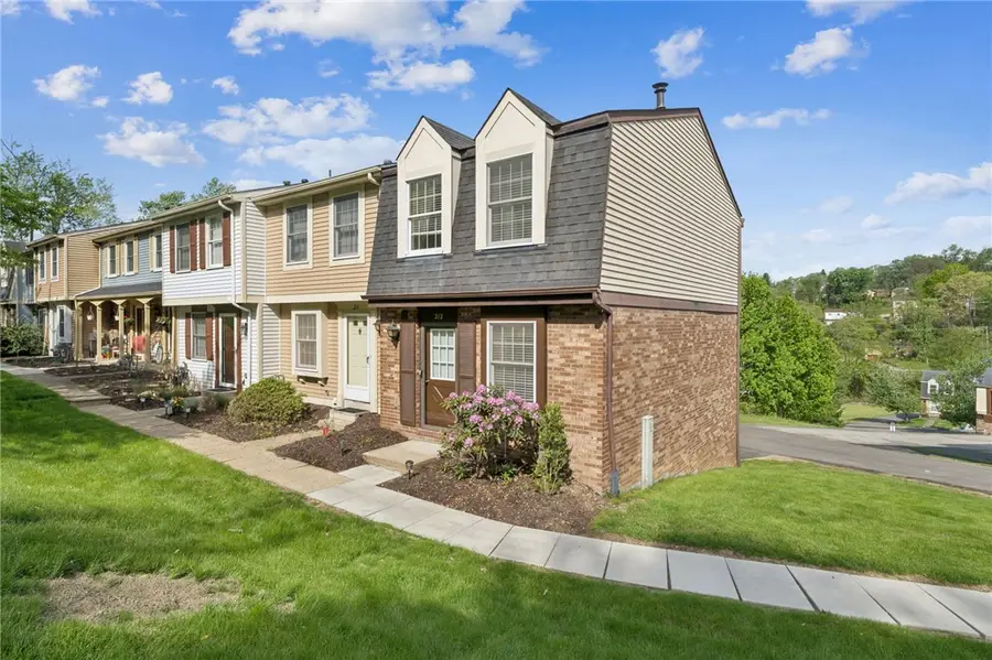 212 Shadowlawn Cir, Pittsburgh, PA 15236 - #2