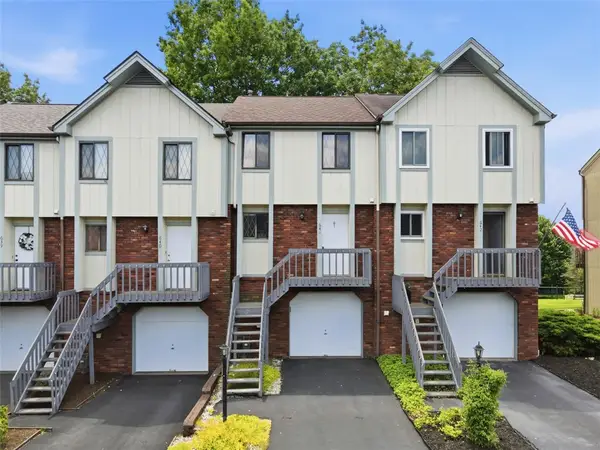 641 Sunset Cir, Cranberry Twp, PA 16066