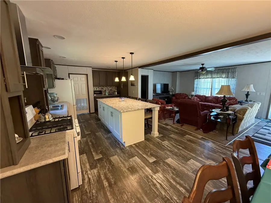 606 Ashley Dr, Indiana, PA 15701 - #3