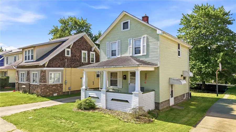 1032 Griswold St, Sharon, PA 16146 - #3