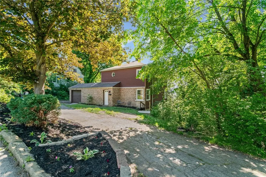 617 Argonne Blvd, Ellwood City, PA 16117 - #2