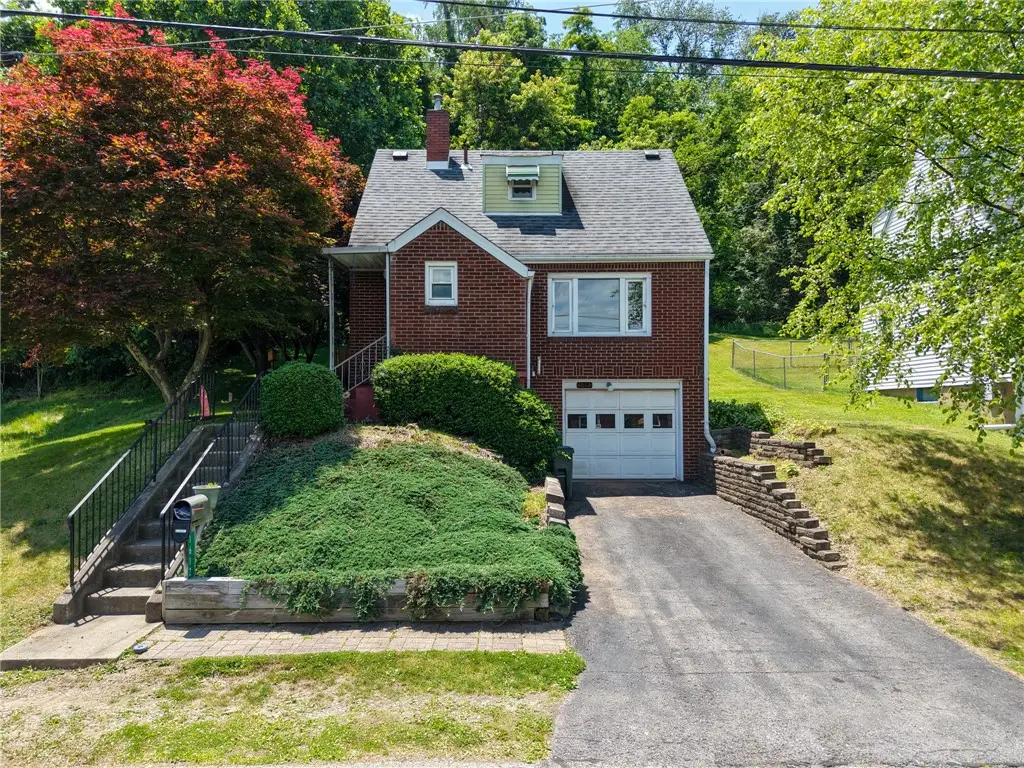 1612 Summit St, White Oak, PA 15131 - #1