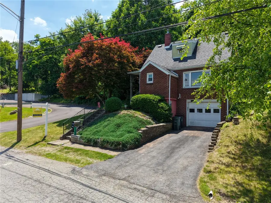 1612 Summit St, White Oak, PA 15131 - #3