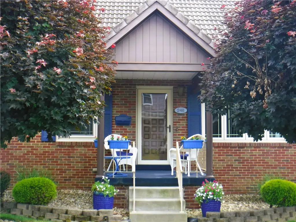 246 Arthur St, Zelienople, PA 16063 - #1