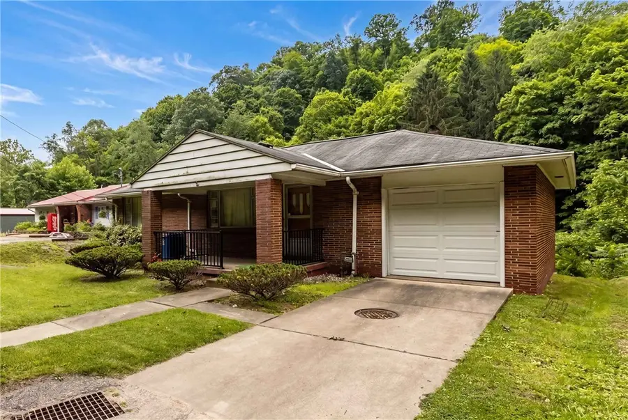 1409 Boston Hollow Rd, McKeesport, PA 15135 - #3