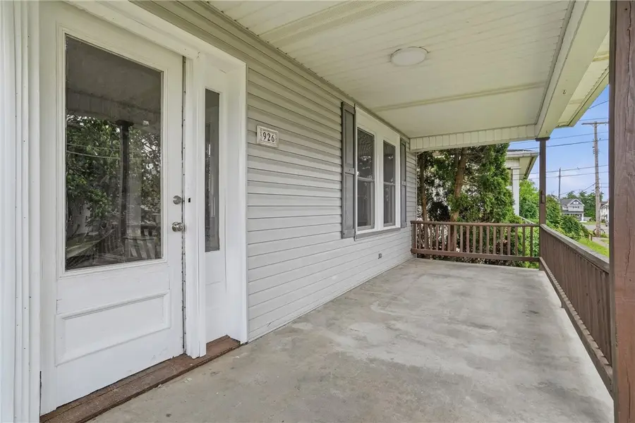926 Morton St, New Castle, PA 16101 - #2