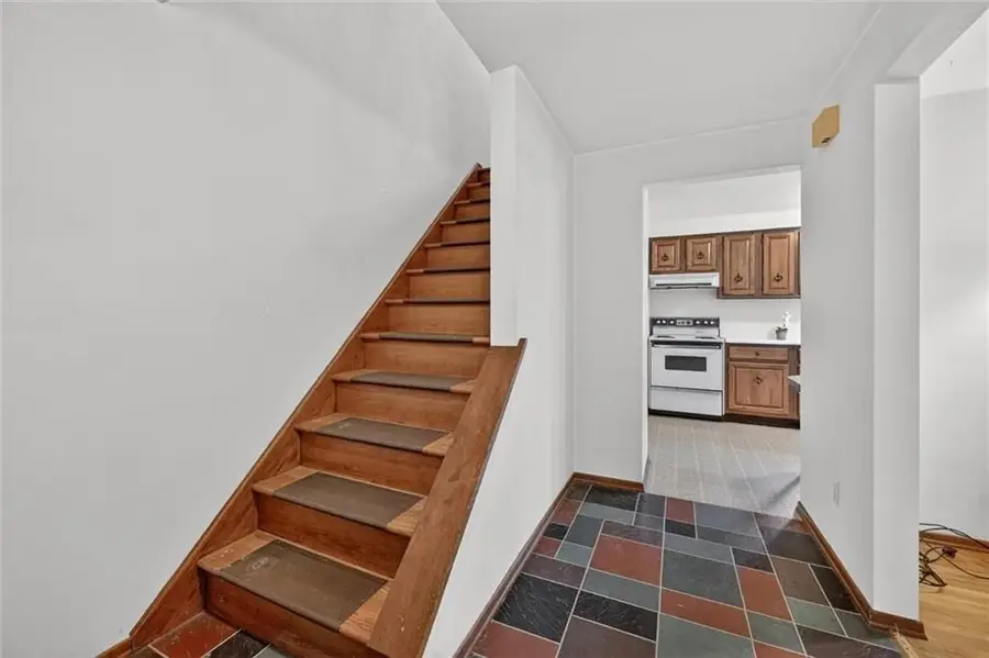 2975 Leechburg Rd, Pittsburgh, PA 15239 - #3