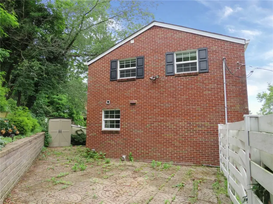 811 Parkside Ave, Pittsburgh, PA 15228 - #2