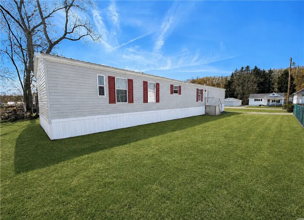 79 Park St, Republic, PA 15475 - #1
