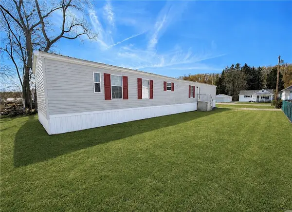 79 Park St, Republic, PA 15475