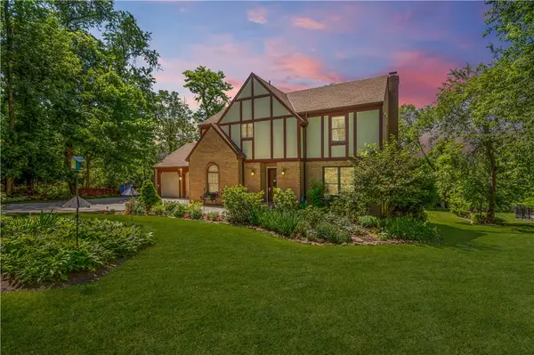 260 Chapel Dr, Elizabeth, PA 15037