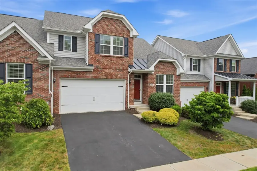 306 Trafalgar Sq, Cranberry, PA 16066 - #2