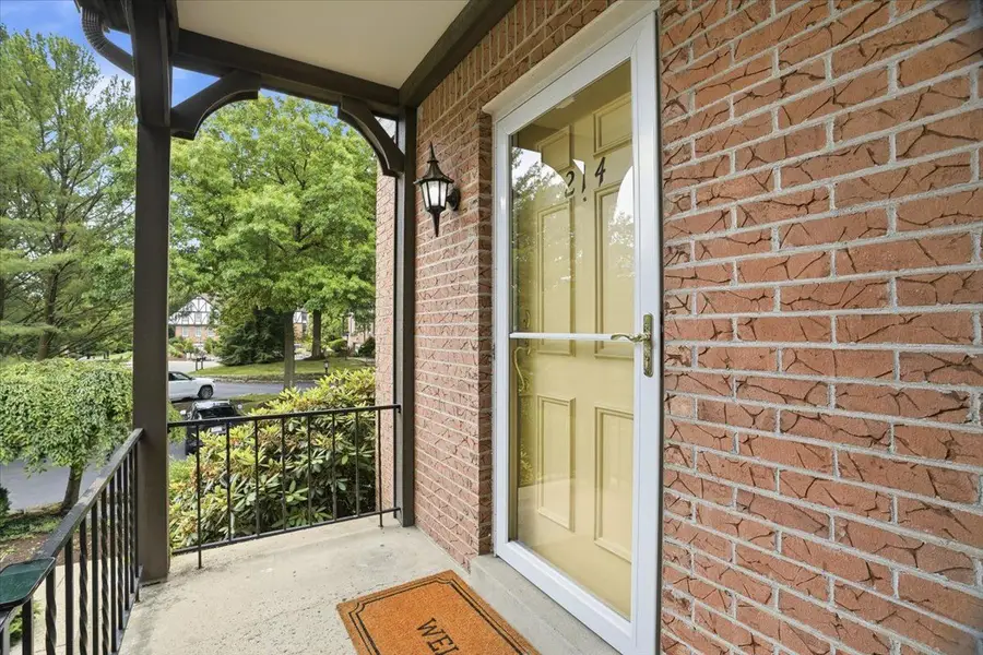 214 Thornberry Circle, Pittsburgh, PA 15234 - #3