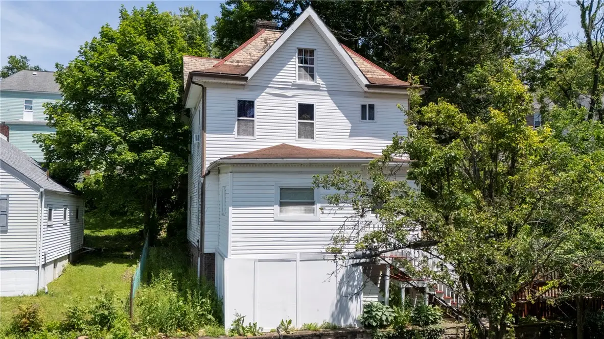 421 Harrison Ave., Greensburg, PA 15601 - #1