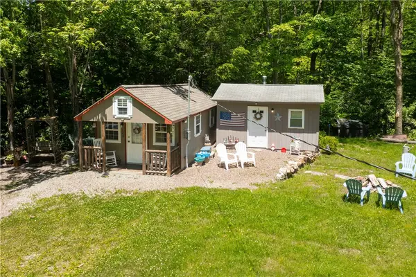 120 New Beaver Creek Rd, Markleysburg, PA 15459