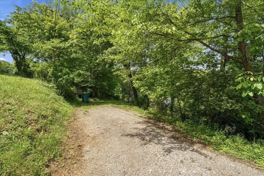 216 Magill Road, Zelienople, PA 16063 - #2