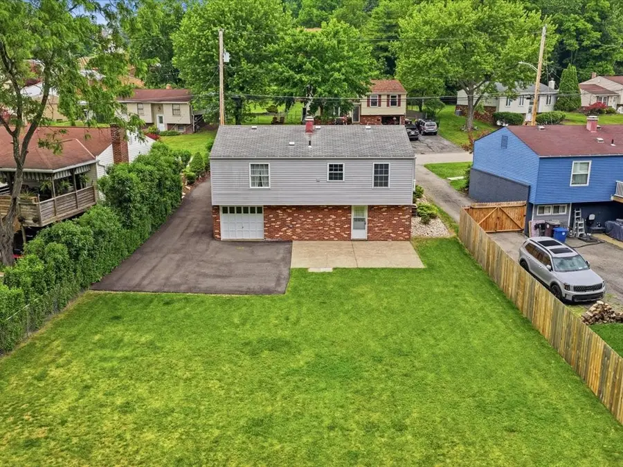 5255 Elmwood Dr, Pittsburgh, PA 15227 - #2