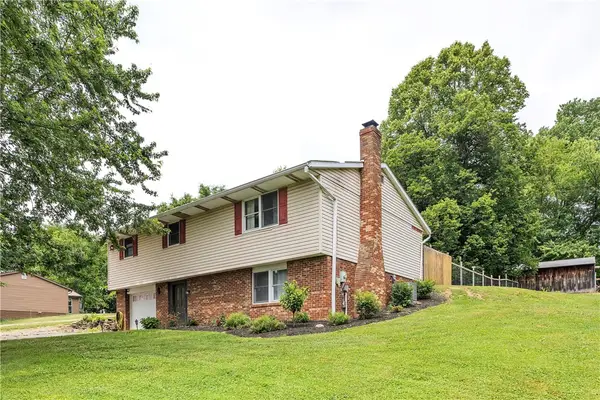 146 Nursery Ln, Butler, PA 16002