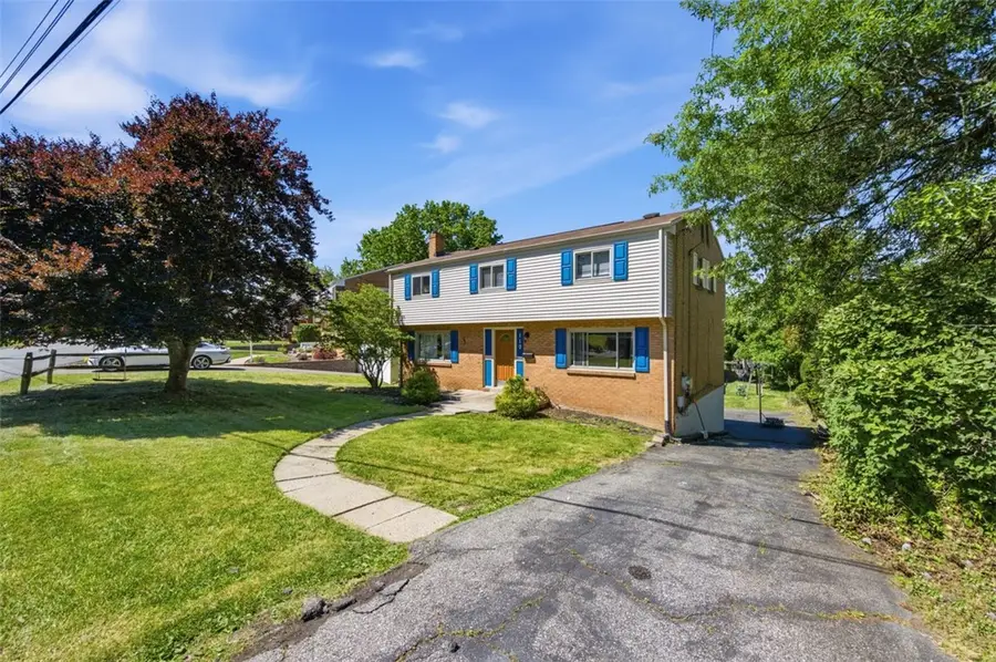 110 Crescent Garden Dr, Pittsburgh, PA 15235 - #2