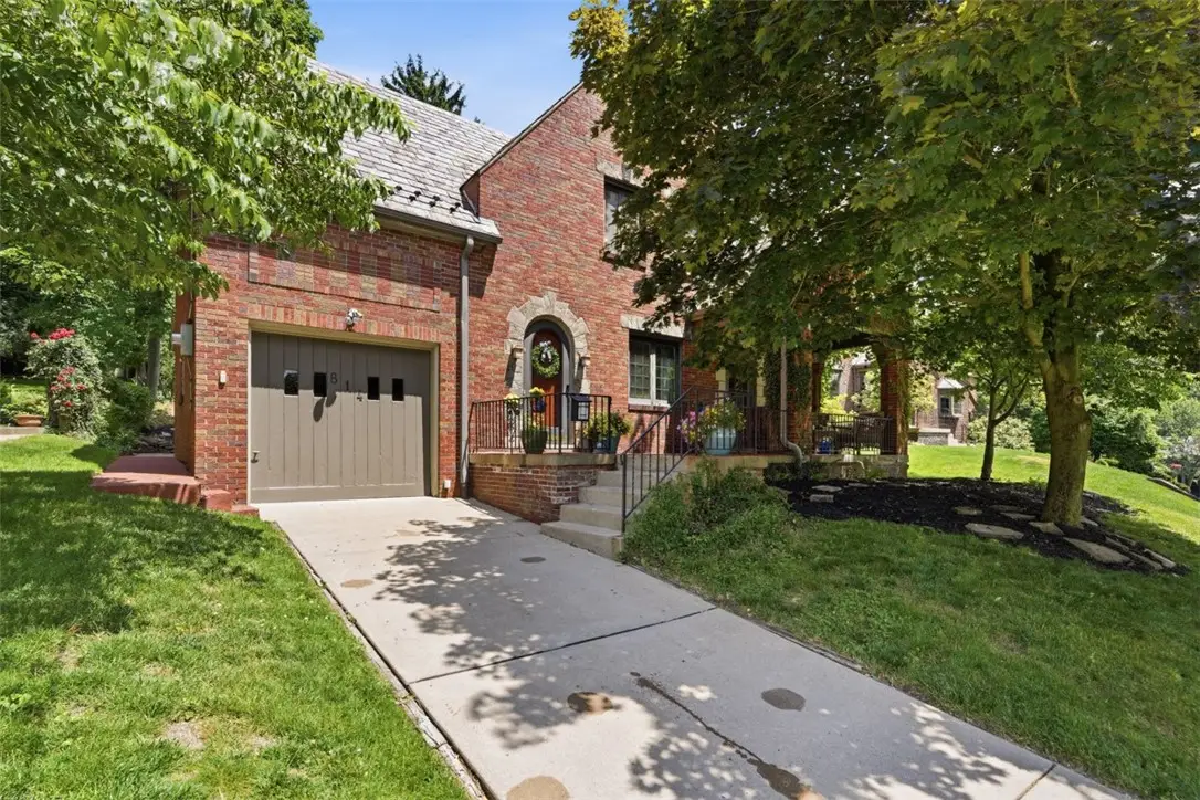 814 Washington Dr, Pittsburgh, PA 15229 - #1
