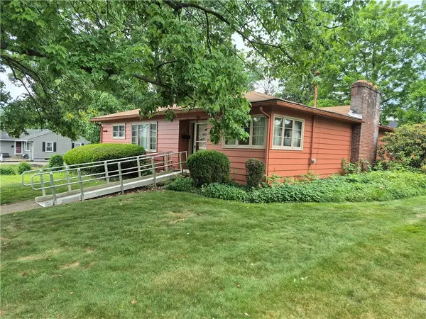 380 Shady Ave, Sharon, PA 16146