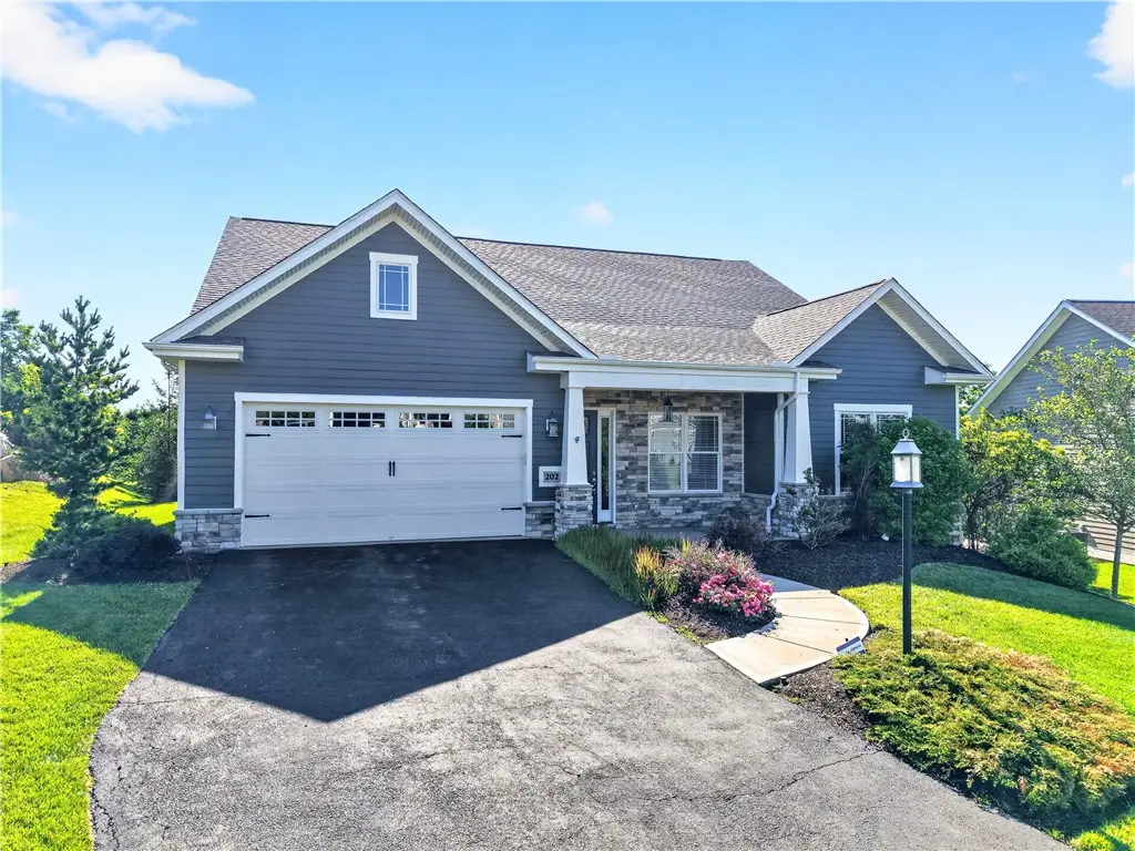 202 Indian Ridge Ln, Canonsburg, PA 15317 - #1